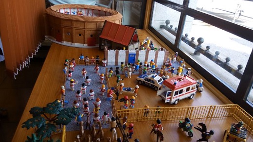 Figuras de Playmobil son protagonizan una exposición dobre los encierros de Medina del Campo / Cadena Ser